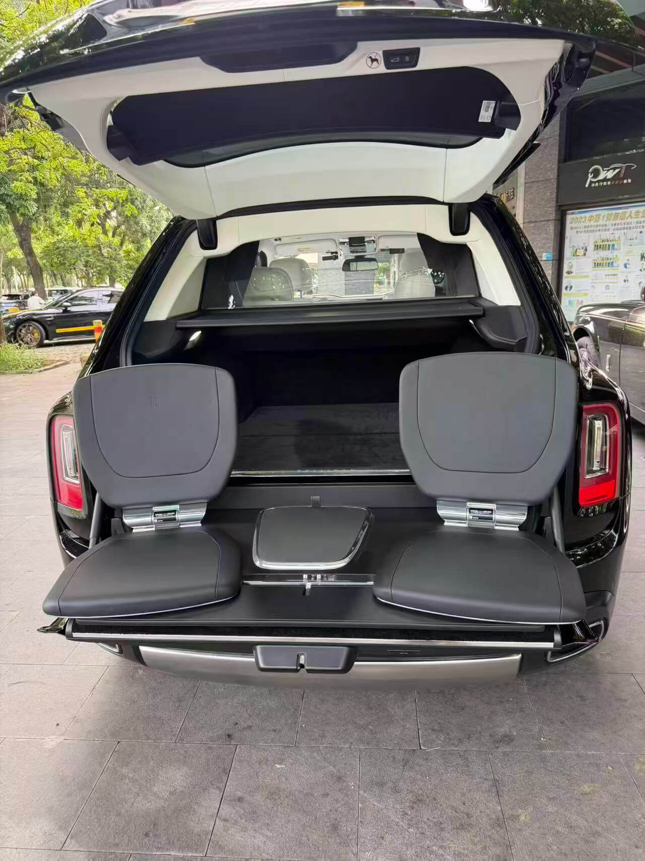 Rolls-Royce Ghost Hong Kong Chauffeur